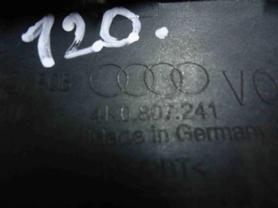 4K0807241 Audi A6 2018 Tampon Tapası (Izgara)