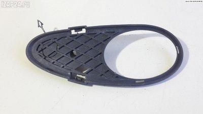 2038850623 Ön Tampon Izgarası (Fiş). Sağ Mercedes W203 2003