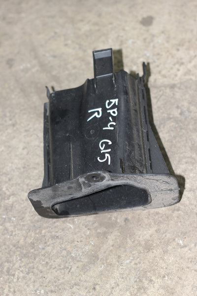 7465546 Sağ Fren Hava Kanalı Bmw 8 G14/G15/G16 2018